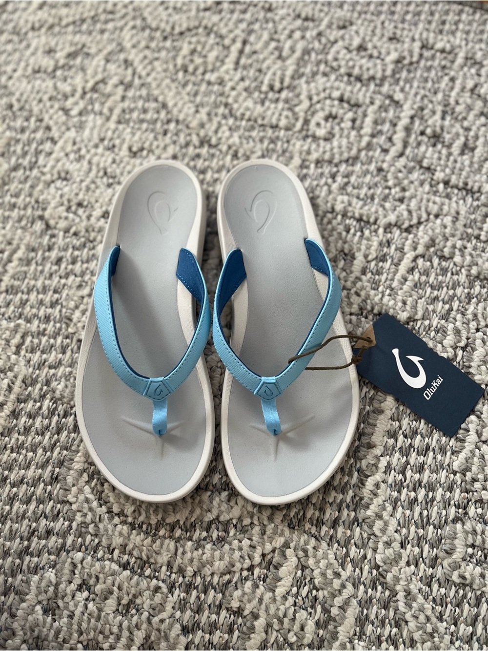 OluKai Light Blue and Gray Women's Flip Flop Sandals